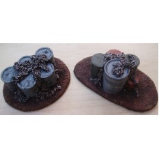 TH82 25/28mm Oil Drums painted or unpainted